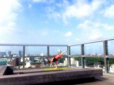 台風一過の青空のもと